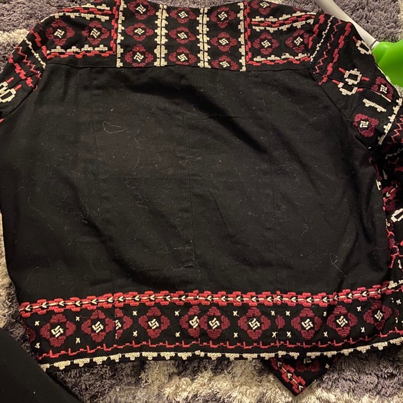 Stylish Fall Jacket - Picture 3 of 3